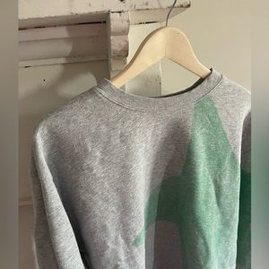 Wild Fable Sweatshirt SZ L
